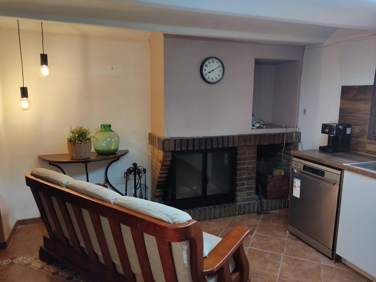 Casa Rural "Can Abres" Vilobi D'Onyar Girona Viloví de Oñar Eksteriør bilde